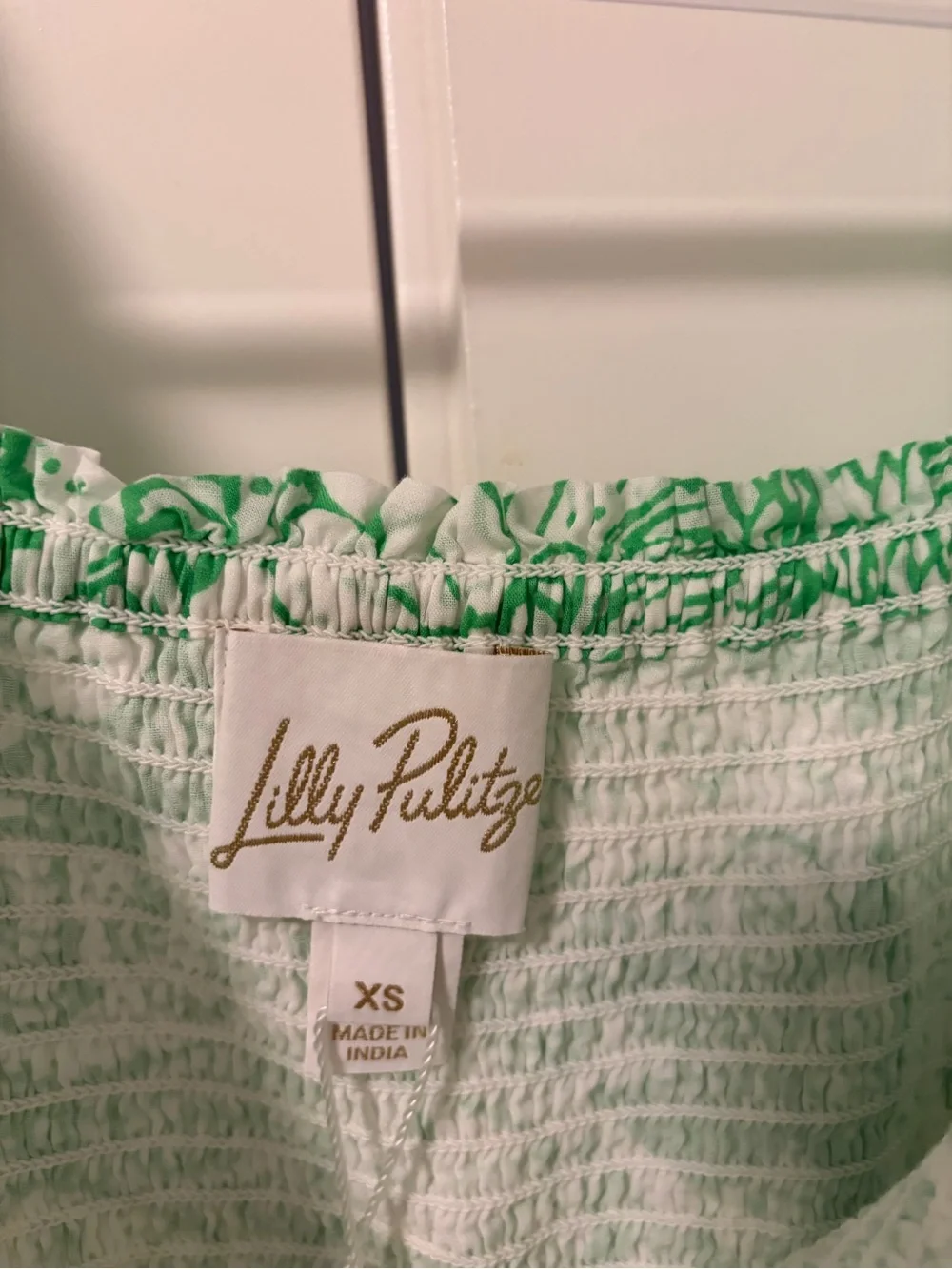 Lilly Pulitzer Short Sleeve Hadly Dress Smocked XS - Picture 3 of 5
